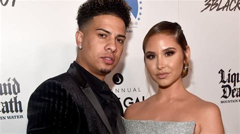 Austin McBroom Bio, Wiki, Net Worth, Married, Wife, Age, Height